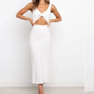 Petal & Pup Apollo White Twist Front Cutout A-line Midi Dress 8US
